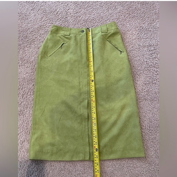 CLICK Vintage Kiwi Suede Front Slit High-Waist Pencil Skirt - Picture 7 of 9